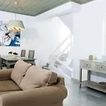Σπίτι διακοπών Pergola Paros Cycladic House By The Sea+pool Νάουσα
