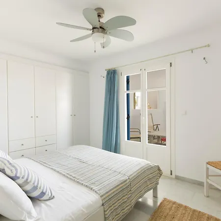 Prázdninový dům Pergola Paros Cycladic House By The Sea+pool